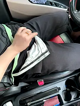 Snapshot of Meii-meyy chatting on October 16, 7:11 am Meii-meyy online show from October 16, 7:11 am