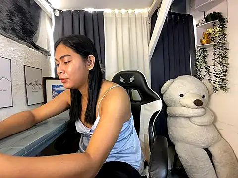 Snapshot of Sweetasian_cum chatting on September 27, 3:52 pm Sweetasian cum online show from September 27, 3:52 pm