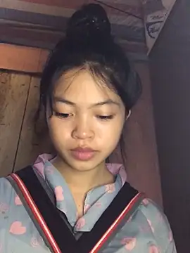 Thy00   online show from October 13, 2:47 am