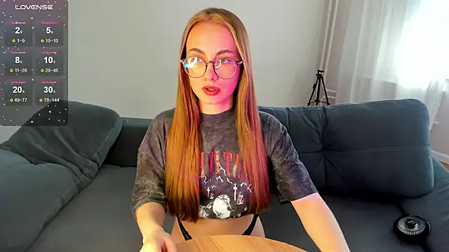 Snapshot of MewStella chatting on September 21, 9:19 am MewStella online show from September 21, 9:19 am