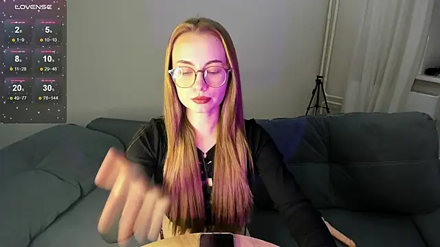 Snapshot of MewStella chatting on October 14, 7:27 pm MewStella online show from October 14, 7:27 pm