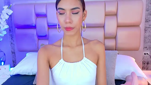 BellaHarper1 online show from October 4, 1:06 pm