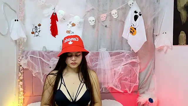 Snapshot of sukilove18 chatting on October 14, 11:07 pm sukilove18 online show from October 14, 11:07 pm