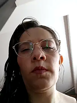 Isabella5 Brown  online show from November 7, 3:28 pm