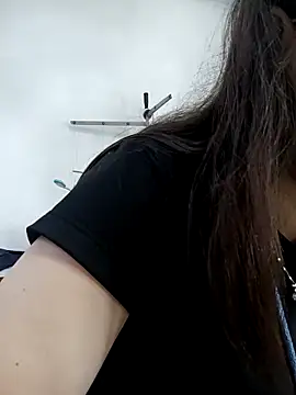 Snapshot of Isabella5_Brown_ chatting on October 3, 5:07 pm Isabella5 Brown online show from October 3, 5:07 pm