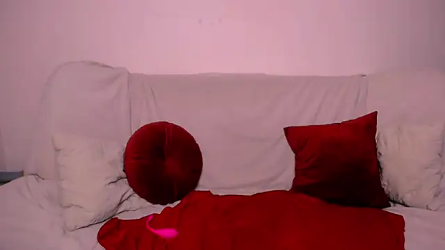 CindySparkl online show from April 12, 7:55 am