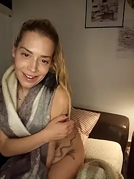 hacheacca online show from March 25, 8:45 pm