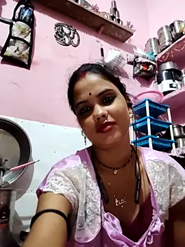Snapshot of Cut_ragni chatting on October 24, 10:06 pm Cut ragni online show from October 24, 10:06 pm