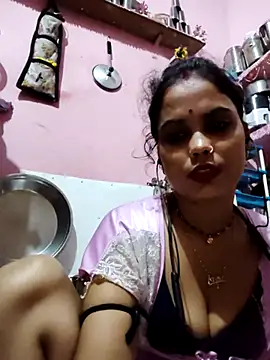 Snapshot of Cut_ragni chatting on November 1, 12:15 am Cut ragni online show from November 1, 12:15 am