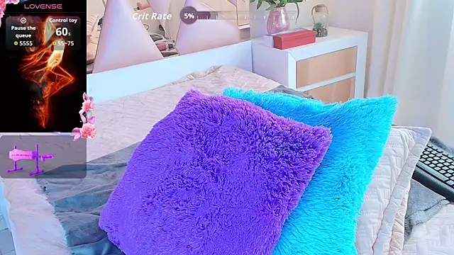 mia ailyn  online show from October 3, 3:06 pm