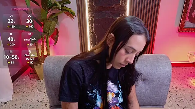 Snapshot of saori_katusmi chatting on October 3, 12:21 pm saori katusmi online show from October 3, 12:21 pm