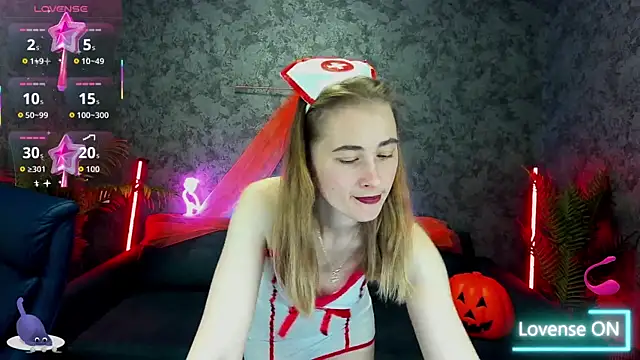 Sun Kitty  online show from October 31, 7:23 am