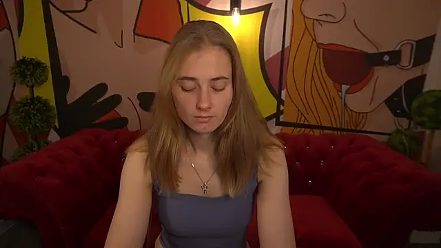 Sun Kitty  online show from October 1, 7:02 am