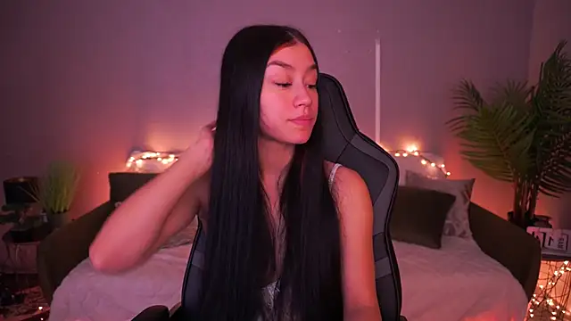 FataleNellie online show from March 15, 10:34 pm