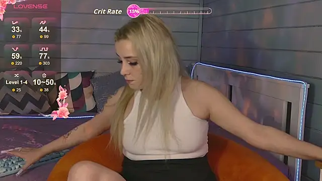 Crystal Jull online show from October 12, 2:30 pm