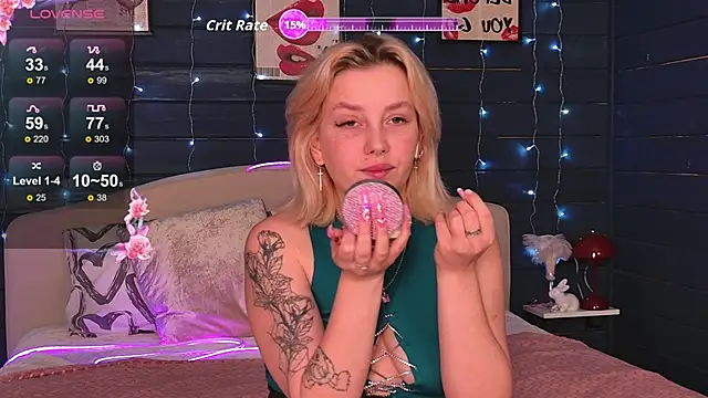 Crystal Jull online show from March 7, 9:00 pm