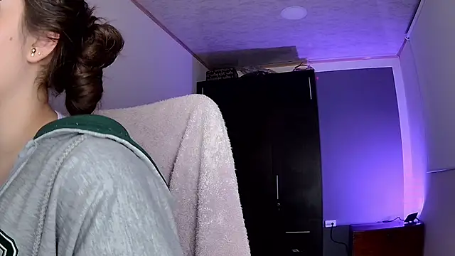 Violet moon24 online show from September 16, 11:07 am