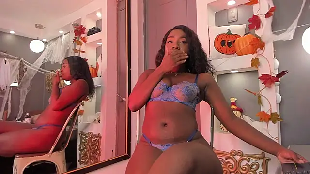 ZoeMorettii  online show from October 14, 7:49 pm