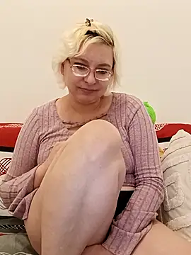 Snapshot of VikaKing chatting on October 19, 6:32 pm VikaKing online show from October 19, 6:32 pm