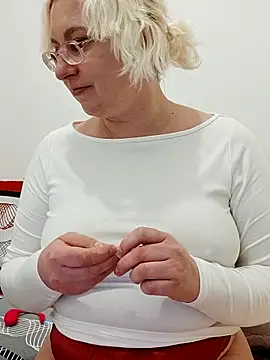 Snapshot of VikaKing chatting on October 26, 7:09 pm VikaKing online show from October 26, 7:09 pm