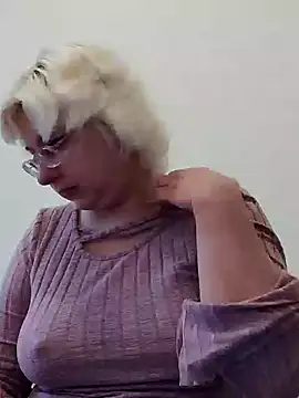 Snapshot of VikaKing chatting on September 27, 3:52 pm VikaKing online show from September 27, 3:52 pm