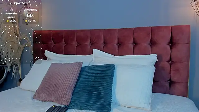 Tania 77  online show from December 2, 12:29 pm