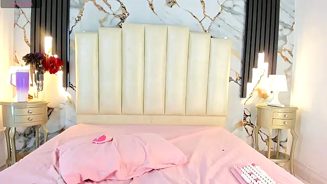 larakrouf online show from October 22, 7:52 pm