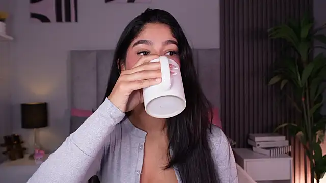 barbaramarmol online show from March 25, 1:36 pm