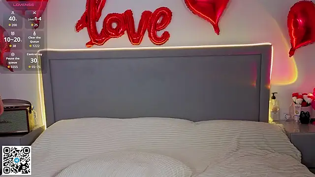 HoneyJohansson online show from March 2, 10:55 am