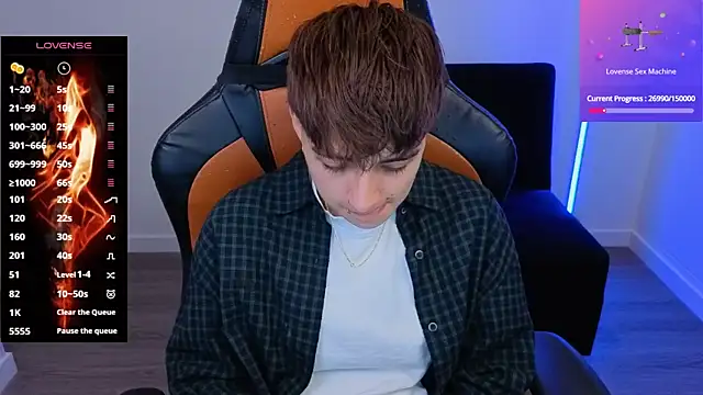 imlaiaaa online show from September 19, 9:58 pm