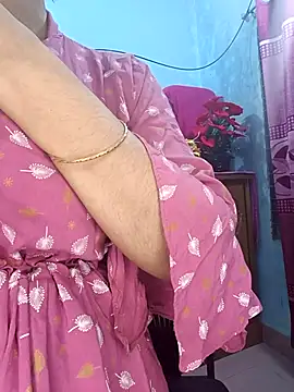 Snapshot of Cute_Faria chatting on September 15, 4:47 pm Cute Faria online show from September 15, 4:47 pm