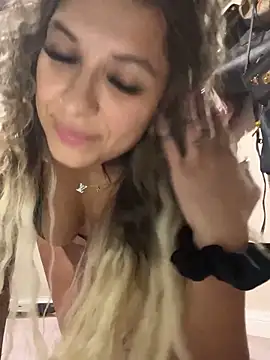 Chicagobabe online show from September 19, 7:51 am