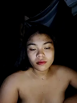 Snapshot of cloe_candy19 chatting on October 18, 3:37 pm cloe candy19 online show from October 18, 3:37 pm