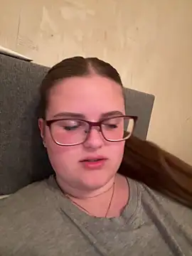 CurvyPaar2 online show from March 22, 10:27 pm