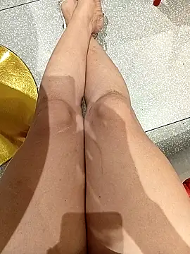 Jessical--Li online show from October 18, 10:40 am