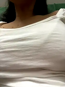 jesmin 00 online show from September 11, 6:30 pm