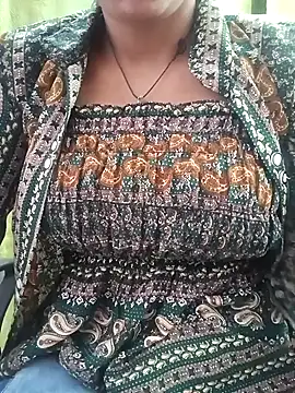 Snapshot of BILLO-RANI67 chatting on October 14, 4:15 am BILLO-RANI67 online show from October 14, 4:15 am