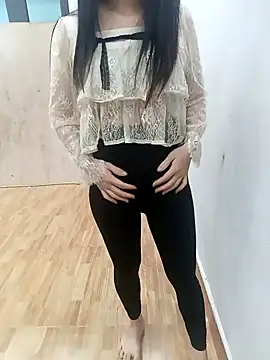 Snapshot of MinhChauXXX19 chatting on October 23, 2:28 am MinhChauXXX19 online show from October 23, 2:28 am