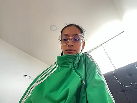 babby bella online show from January 18, 7:54 pm