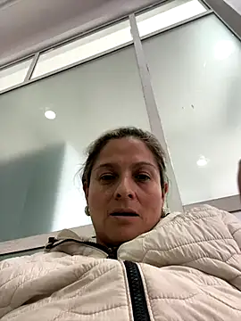 Snapshot of linda-mature43 chatting on October 14, 5:59 pm linda-mature43 online show from October 14, 5:59 pm