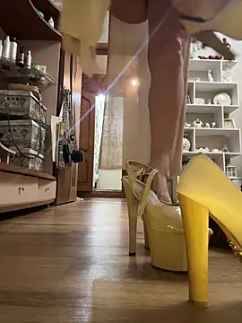 Snapshot of MarinaDiva11_74 chatting on September 23, 7:45 pm MarinaDiva11 74 online show from September 23, 7:45 pm