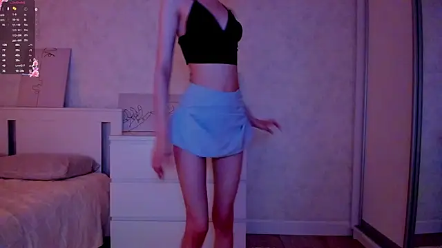 LynnaCure online show from September 9, 3:28 am