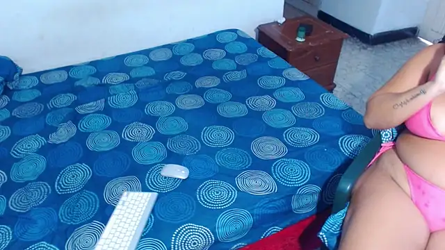 couplehotfantasies online show from September 13, 3:31 pm