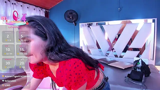 Snapshot of mia_kinky1 chatting on October 31, 6:45 pm mia kinky1 online show from October 31, 6:45 pm