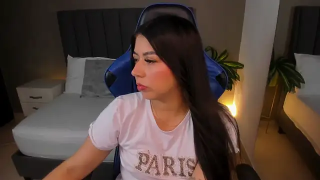 anagil  online show from April 8, 1:57 pm