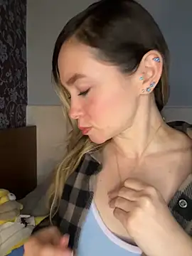 BritgetPsychol online show from September 23, 2:21 am