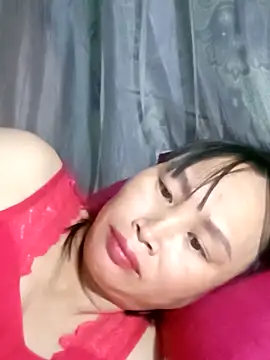 Snapshot of maple694 chatting on October 20, 1:47 pm maple694 online show from October 20, 1:47 pm