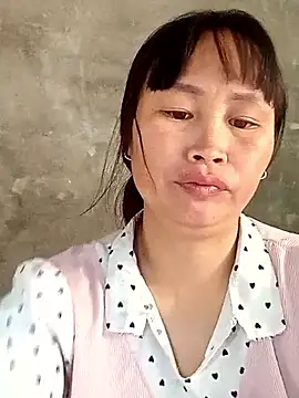 Snapshot of maple694 chatting on October 5, 3:33 am maple694 online show from October 5, 3:33 am