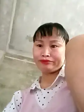 Snapshot of maple694 chatting on October 9, 4:49 am maple694 online show from October 9, 4:49 am