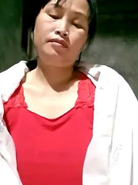 Snapshot of maple694 chatting on October 17, 1:25 pm maple694 online show from October 17, 1:25 pm